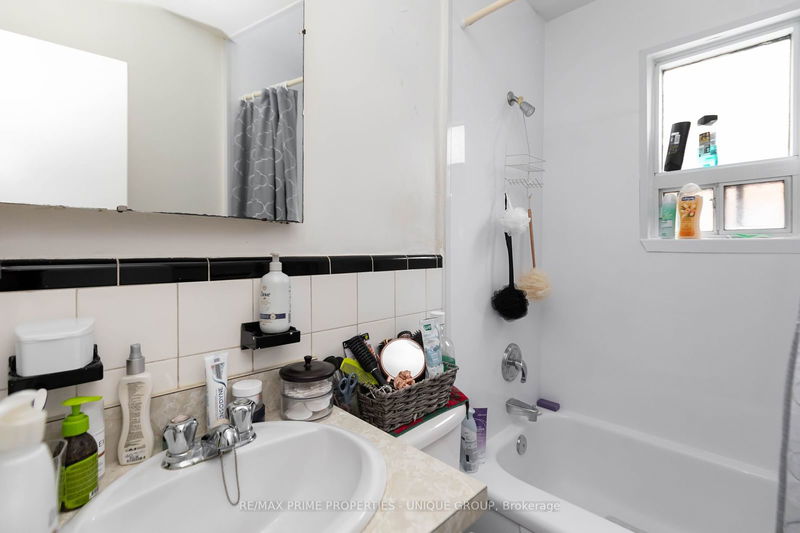 157 Berry Rd  Toronto, M8Y 1W4 | Image 15