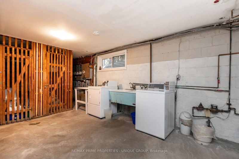 157 Berry Rd  Toronto, M8Y 1W4 | Image 18