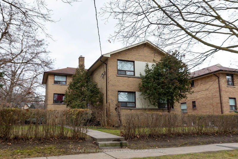 157 Berry Rd  Toronto, M8Y 1W4 | Image 3