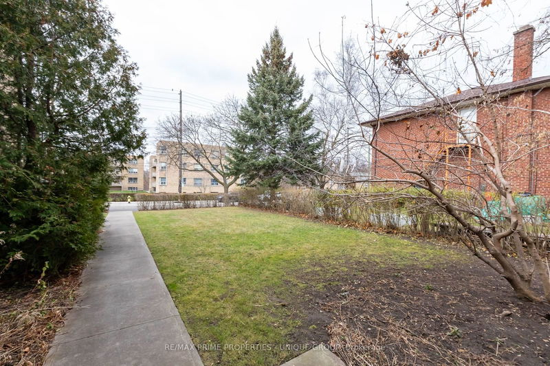 157 Berry Rd  Toronto, M8Y 1W4 | Image 31