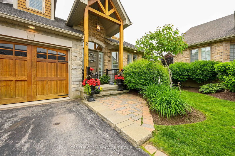  2 - 10 Zimmerman Dr  Caledon, L7E 4C2 | Image 1