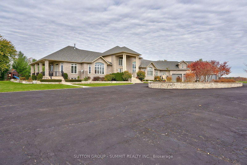 5431 Appleby Line, Burlington, L7M 0P3 | Image 2