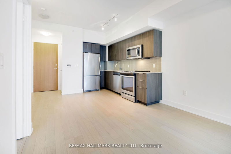 home for lease on 3113-30 Shore Breeze Drive