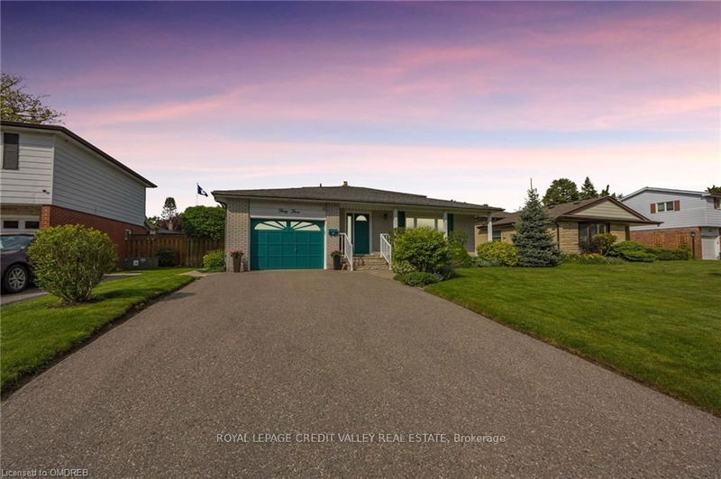 home for sale on 33 Greystone Crescent
