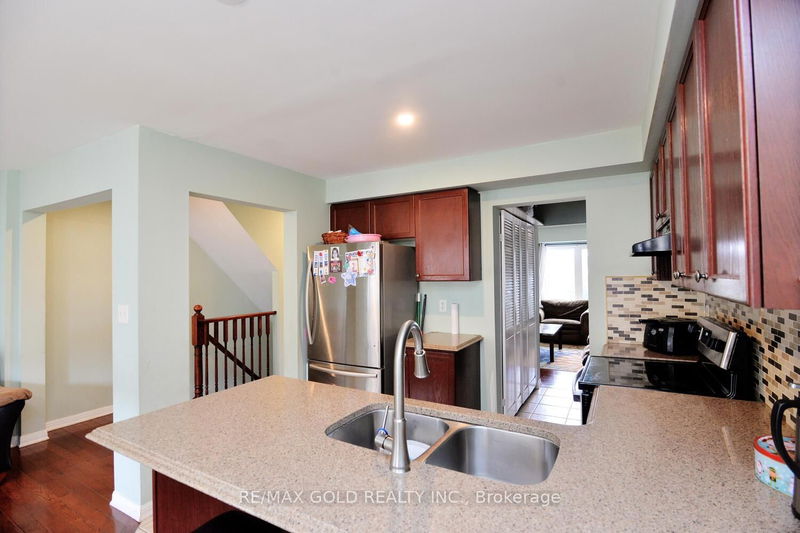 38 Donomore Dr N Brampton, L7A 0S7 | Image 13