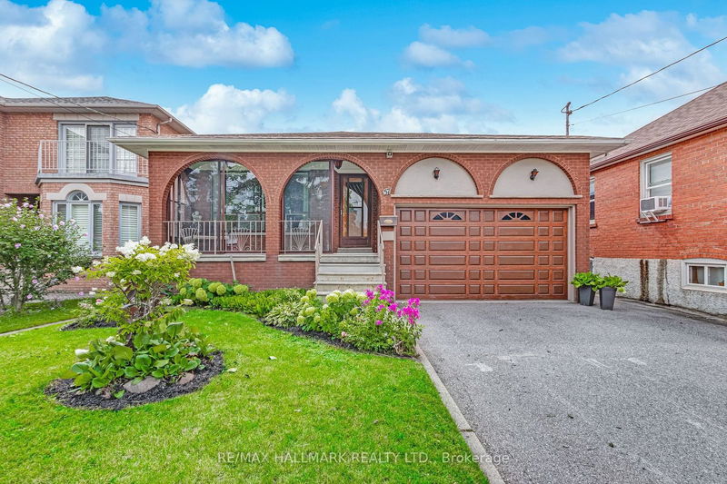 57 Regent Rd  Toronto, M3K 1G8 | Image 1