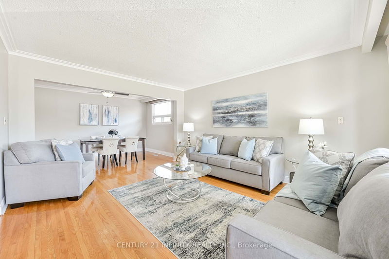 107 Linkdale Rd  Brampton, L6V 2V4 | Image 5