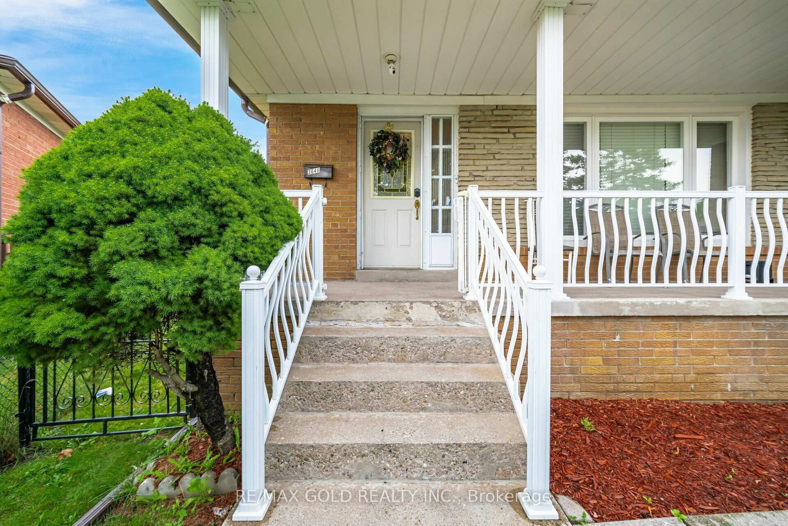Listing Image 4
