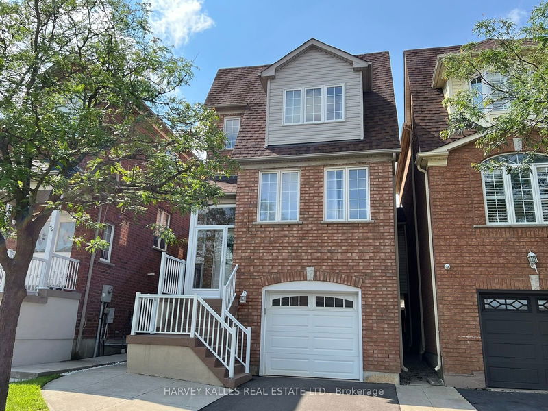 home for lease on 40 Caranci Crescent