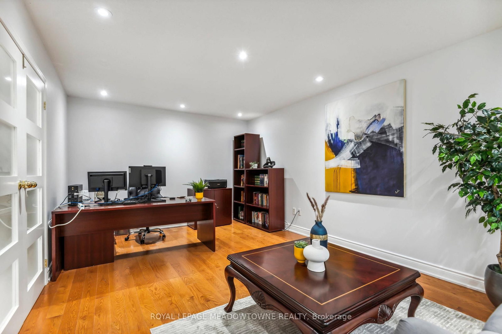 Listing Image 5