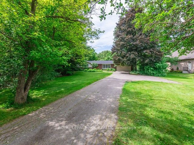 10588 Eighth Line, Halton Hills, L7G 4S5 | Image 2