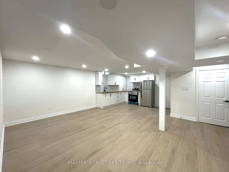 home for lease on Bsmt-5876 Bell Harbour Drive W