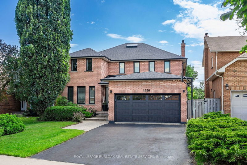 4456 Idlewilde Cres  Mississauga, L5M 4E3 | Image 1