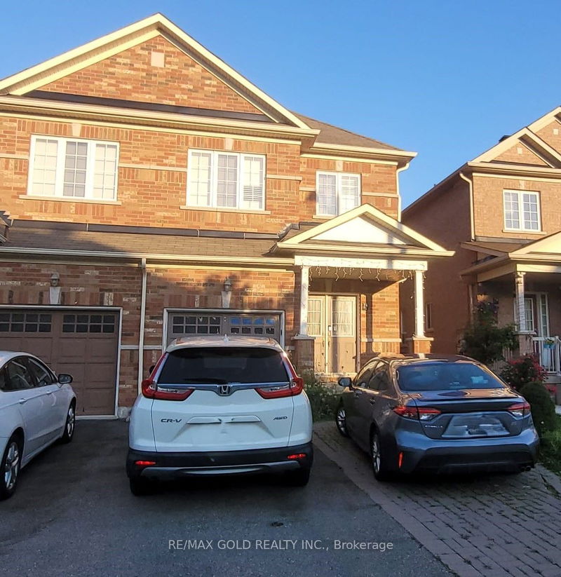 home for lease on Upper-76 Kettlewell Crescent