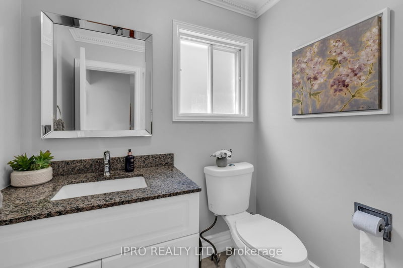 155 Bighorn Cres  Brampton, L6R 1G1 | Image 5