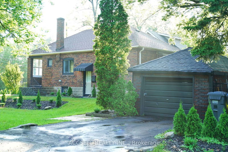 1069 Dixie Rd  Mississauga, L5E 2P5 | Image 3