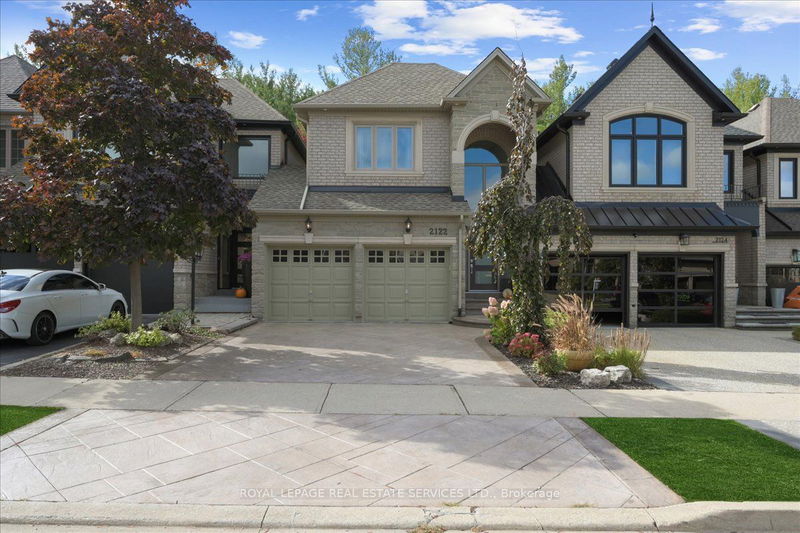 home for sale on 2122 Pinevalley Crescent