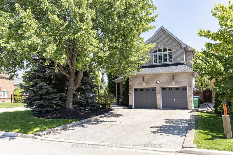 3136 Baron Dr  Mississauga, L5M 6V7 | Image 1