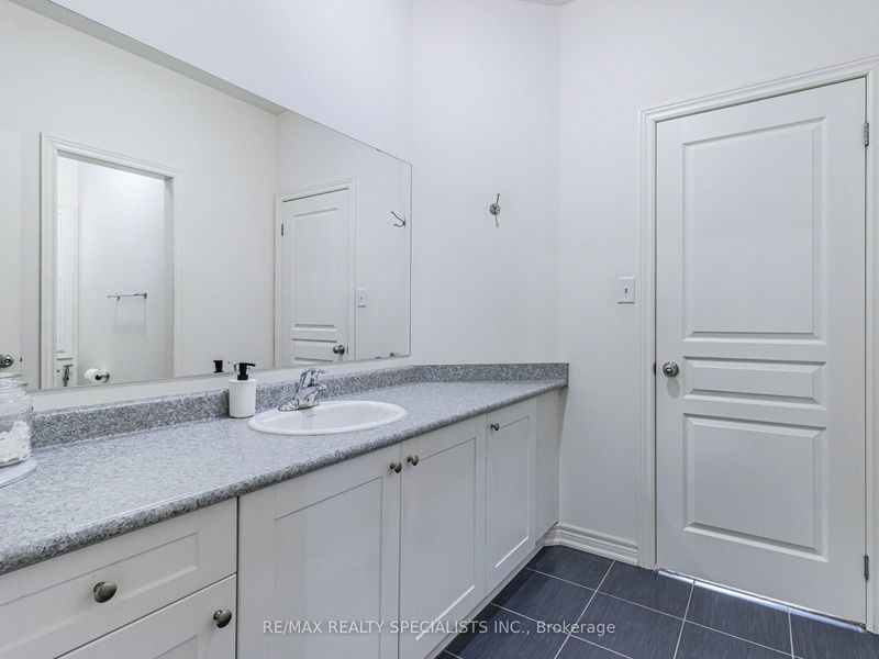 6 Divinity Circ  Brampton, L7A 3Y4 | Image 27