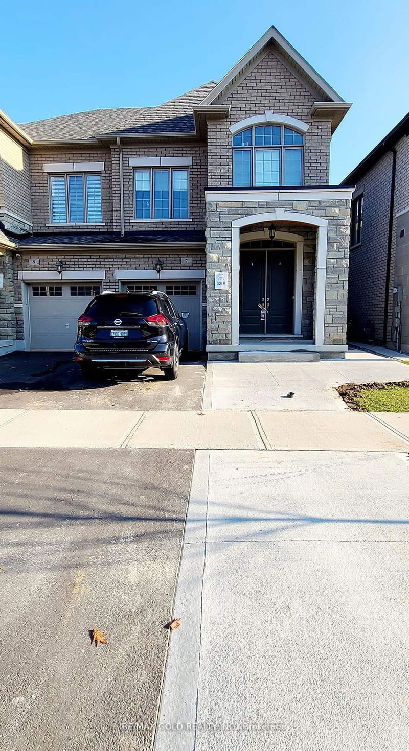 home for lease on 7 Angelfish Road