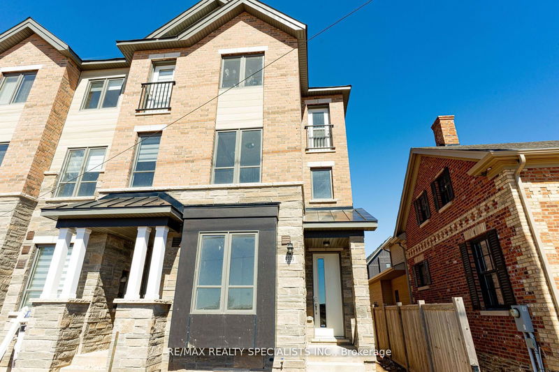 home for lease on 3339 Sixth Line
