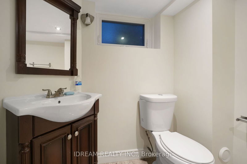 103 Wallasey Ave  Toronto, M9M 1E3 | Image 29