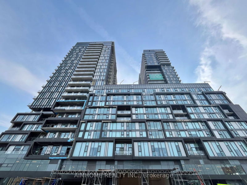 home for lease on 506-1285 Dupont Street