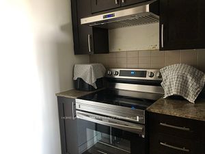 Unit 1405 — 4070 Confederation Pkwy, Mississauga - City Centre image-0-4