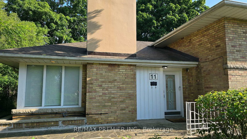 11 Northolt Crt, Toronto, M9A 3B1 | Image 2