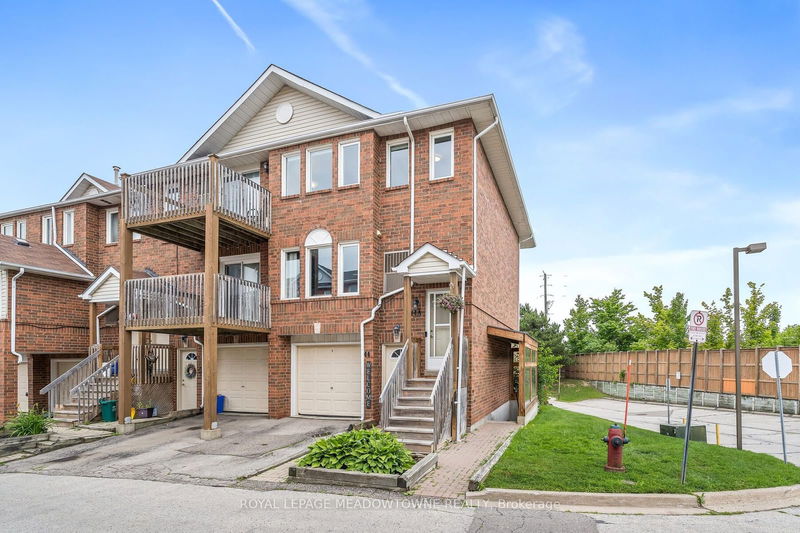 home for sale on 44A Wylie Circle