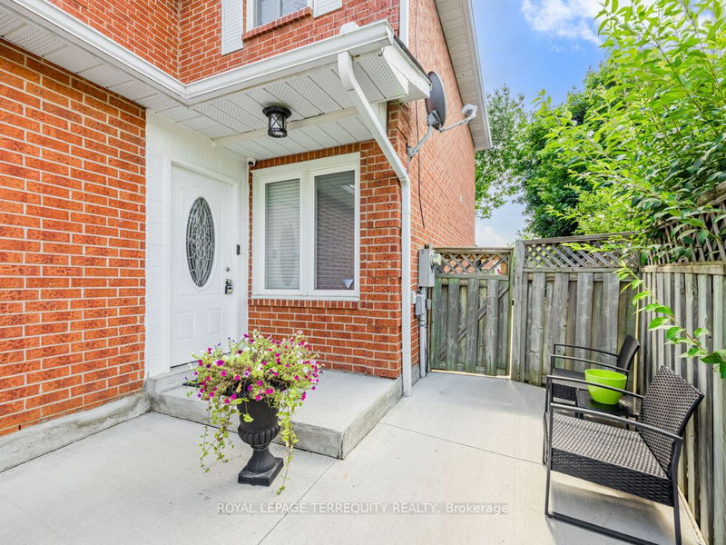 50 Mcgraw Ave  Brampton, L6X 3M3 | Image 4