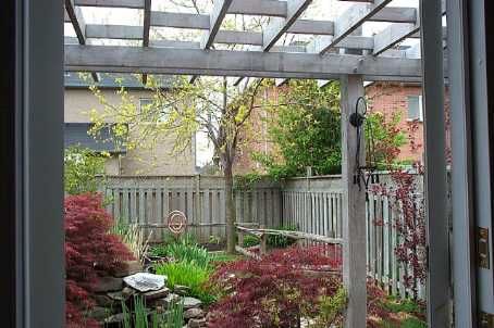 25 Clover Bloom Rd, Brampton, L6R1R8 | Image 3