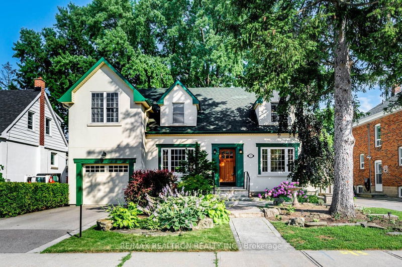 home for sale on 19 Tecumseth Avenue