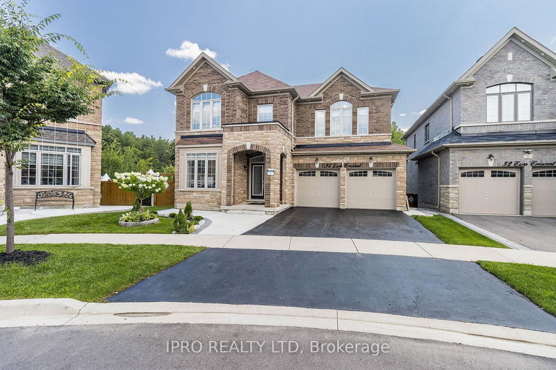 home for sale on 34 Ezra Crescent