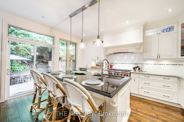 176 South Kingsway