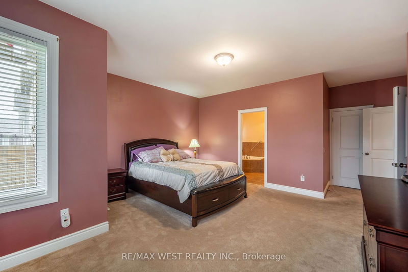 15 Eaglesprings Cres  Brampton, L6P 2V8 | Image 19