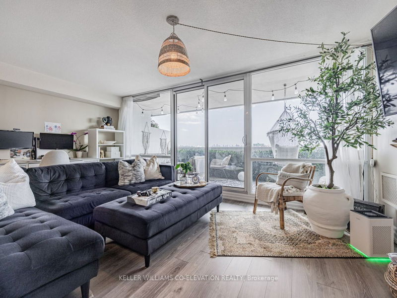  1608 - 260 Scarlett Rd  Toronto, M6N 4X6 | Image 14