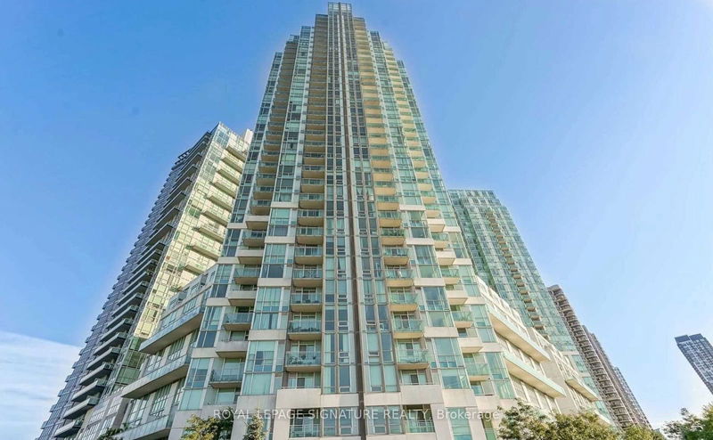 home for lease on 701-220 Burnhamthorpe Road W