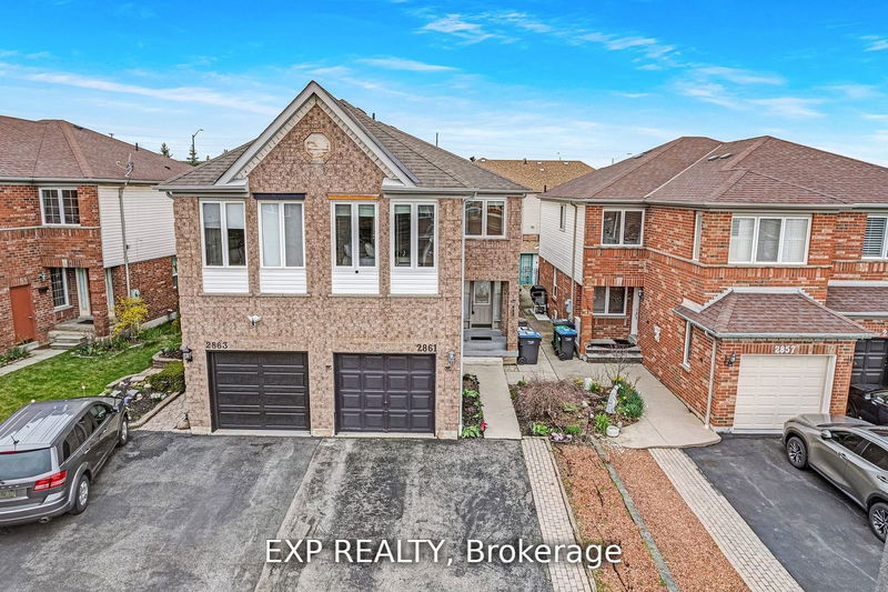 2861 Westbury Crt  Mississauga, L5M 6B3 | Image 1