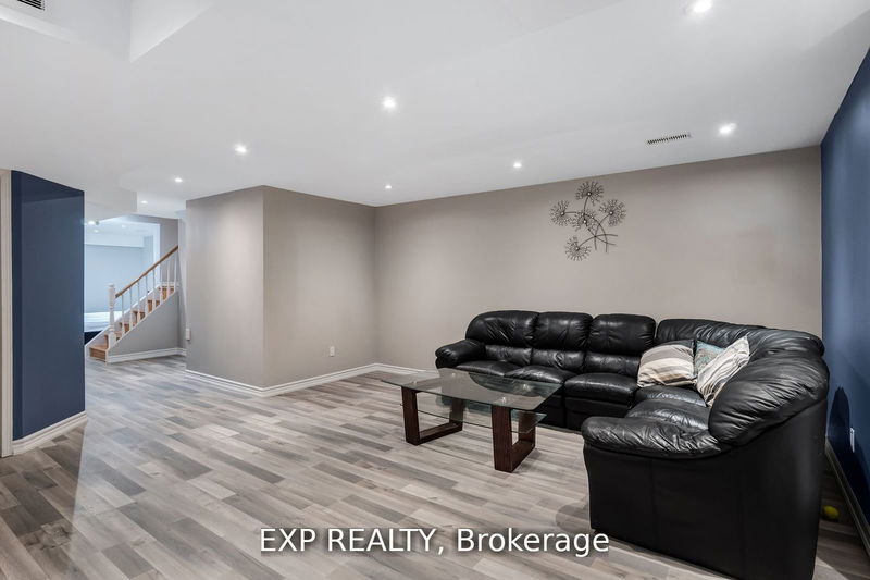 2861 Westbury Crt  Mississauga, L5M 6B3 | Image 23