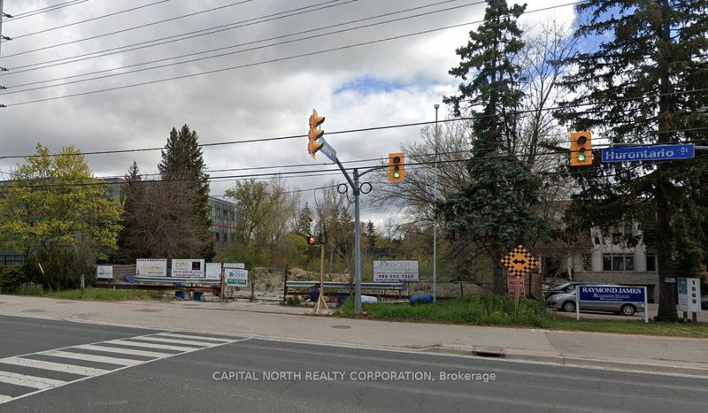 1575 Hurontario St, Mississauga, L5G 3H7 | Image 3