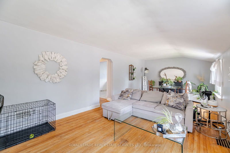 2149 Caroline St  Burlington, L7R 1L7 | Image 16