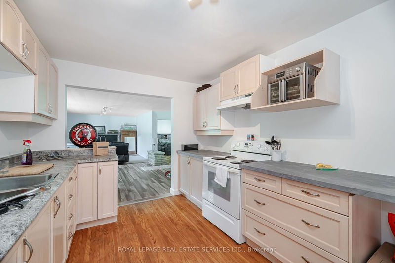 2149 Caroline St  Burlington, L7R 1L7 | Image 26