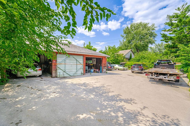 2149 Caroline St  Burlington, L7R 1L7 | Image 32