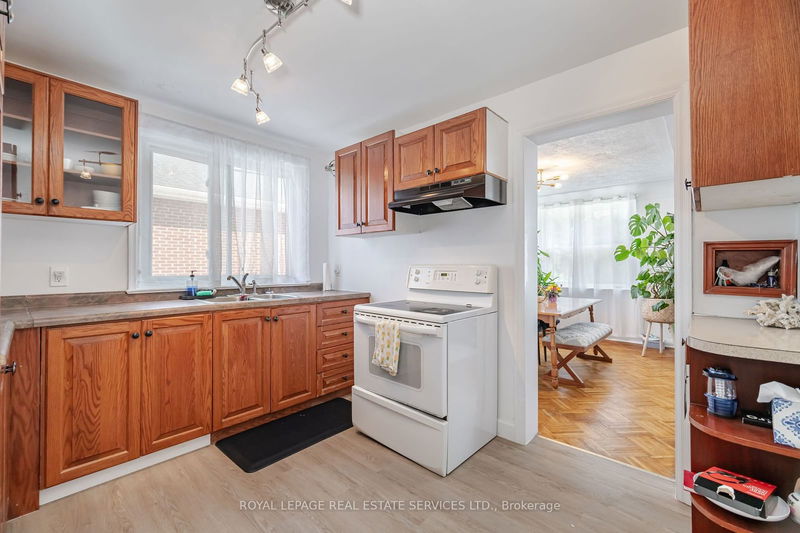 2149 Caroline St  Burlington, L7R 1L7 | Image 8