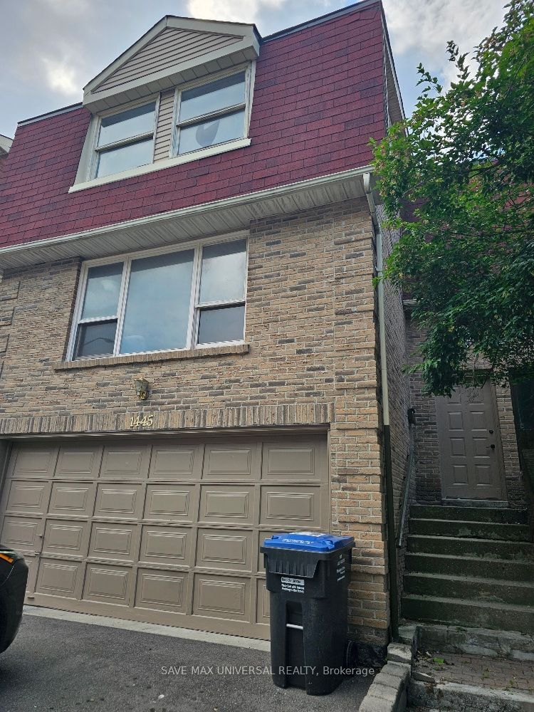 home for sale on 1445 Credit Woodlands Court