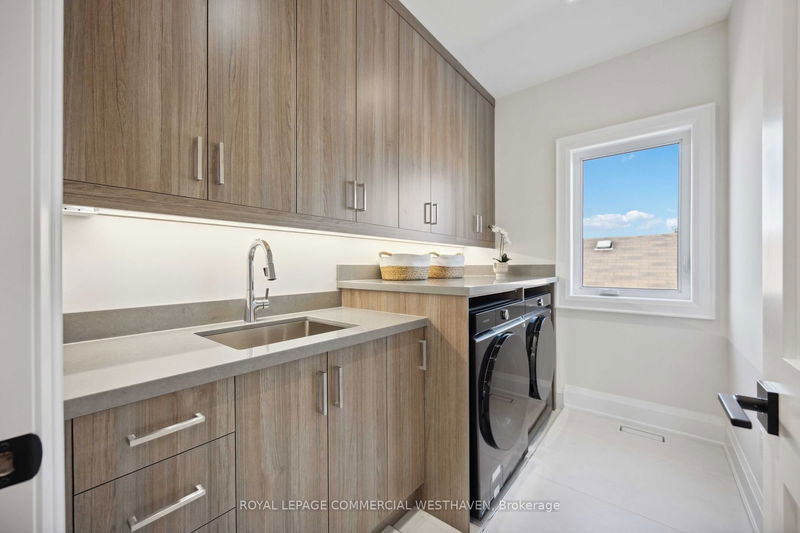 131 Anthony Rd  Toronto, M3K 1B7 | Image 22