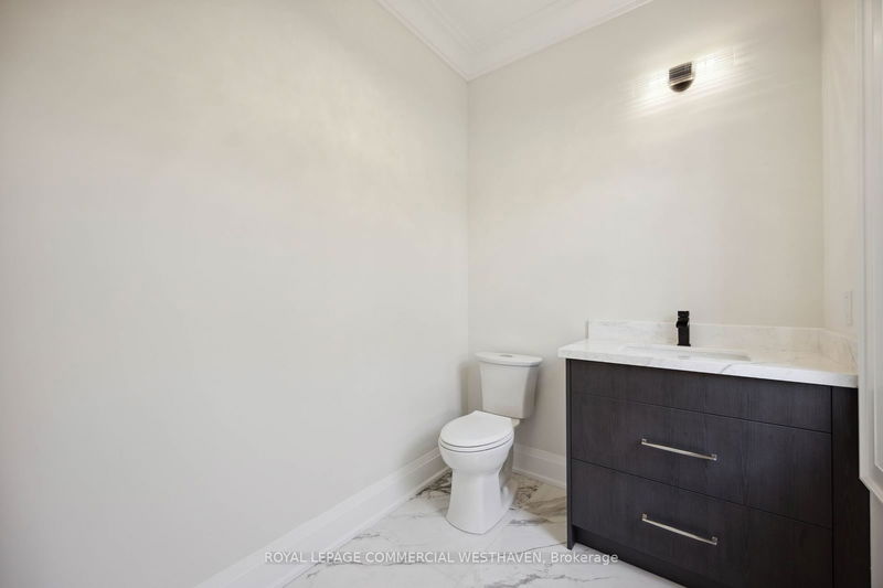 131 Anthony Rd  Toronto, M3K 1B7 | Image 32