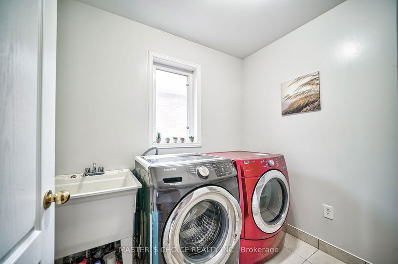 3315 Ruth Fertel Dr  Mississauga, L5M 0H5 | Image 19