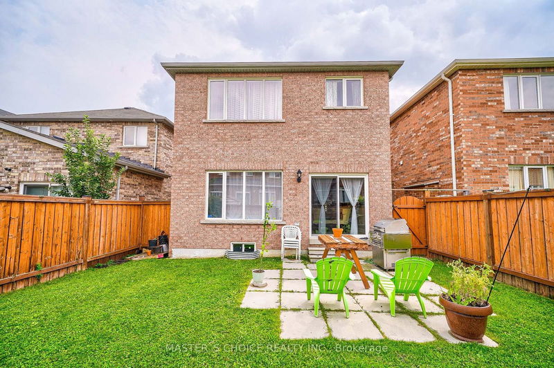 3315 Ruth Fertel Dr  Mississauga, L5M 0H5 | Image 38